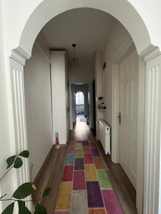 شقة Centrally Located, 2+1 House In Taksim, Cihangir اسطنبول المظهر الخارجي الصورة
