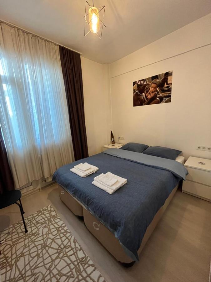 شقة Centrally Located, 2+1 House In Taksim, Cihangir اسطنبول المظهر الخارجي الصورة