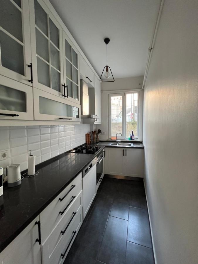 شقة Centrally Located, 2+1 House In Taksim, Cihangir اسطنبول المظهر الخارجي الصورة