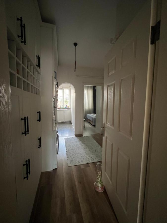 شقة Centrally Located, 2+1 House In Taksim, Cihangir اسطنبول المظهر الخارجي الصورة