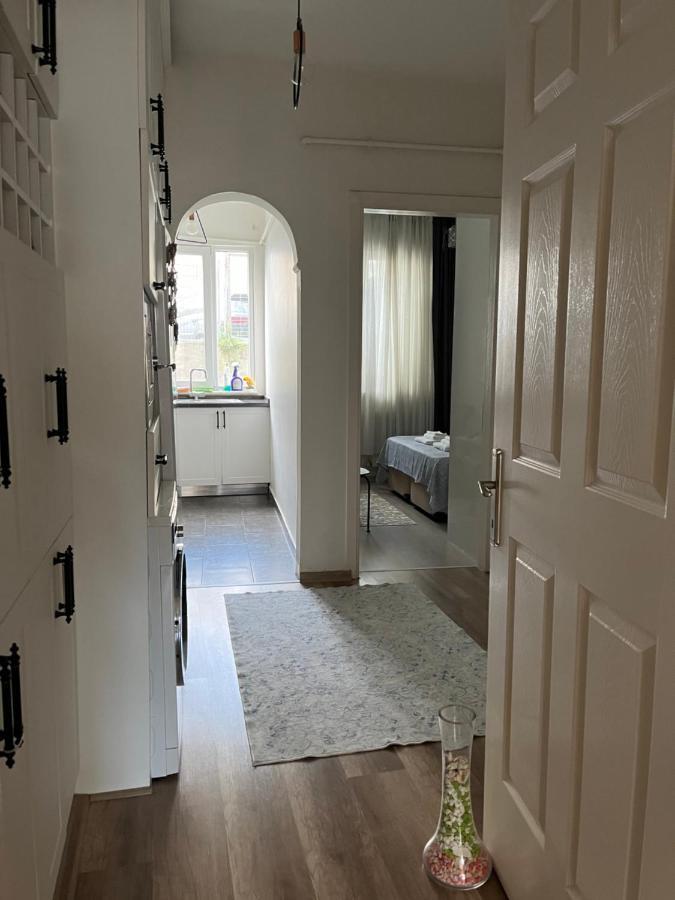 شقة Centrally Located, 2+1 House In Taksim, Cihangir اسطنبول المظهر الخارجي الصورة