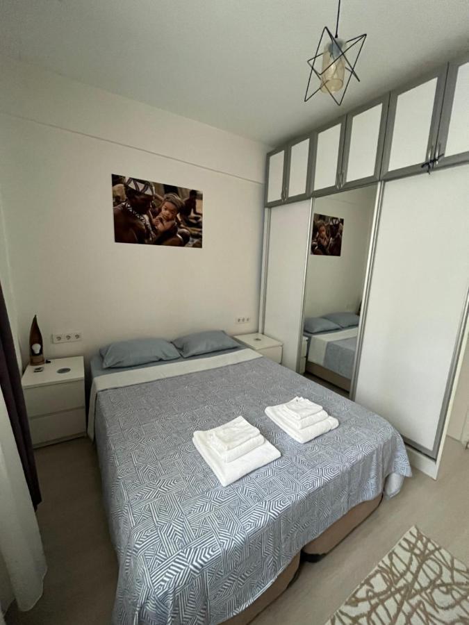 شقة Centrally Located, 2+1 House In Taksim, Cihangir اسطنبول المظهر الخارجي الصورة
